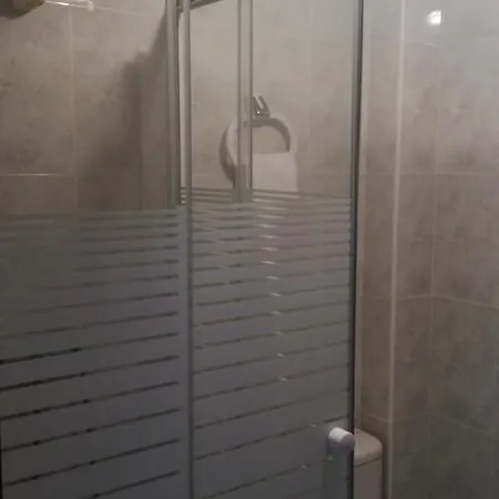בית הארחה Residencia Minones